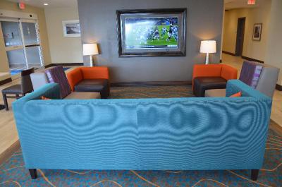 Holiday Inn Express Cheektowaga North East