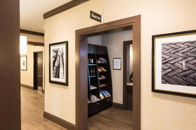 Staybridge Suites Albany Wolf Rd Colonie Center