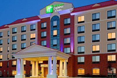 Holiday Inn Express and Suites Latham