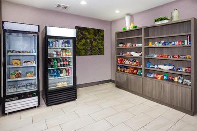 Holiday Inn Express and Suites Litchfield West