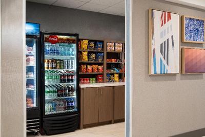 Holiday Inn Express and Suites St. Petersburg Nort