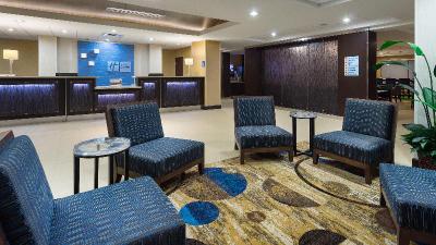 Holiday Inn Express and Suites Midland Loop 250