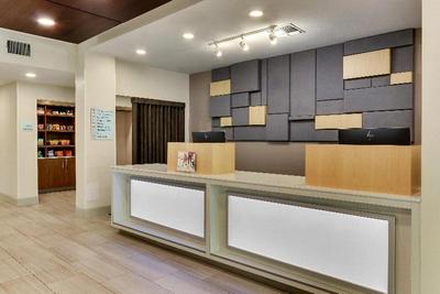 Holiday Inn Express and Suites Waxahachie
