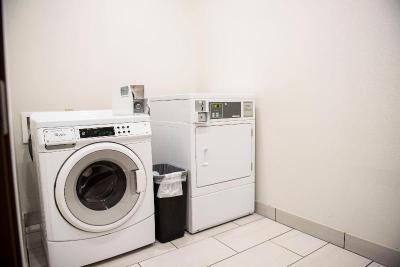 Holiday Inn Express and Suites Sedalia
