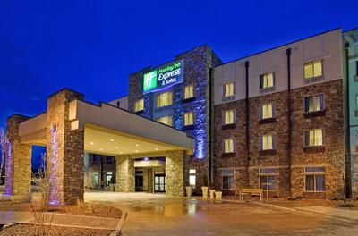 Holiday Inn Express & Suites Gallup East