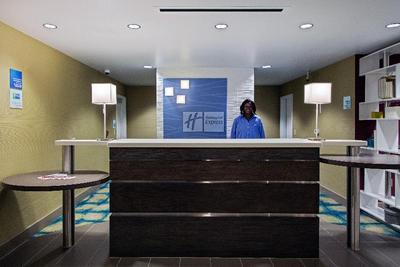 Holiday Inn Express and Suites Carlisle Harrisburg