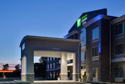 Holiday Inn Express and Suites Carlisle Harrisburg