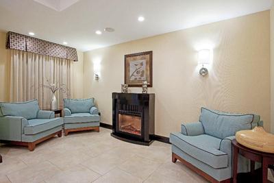 Holiday Inn Express and Suites Meriden