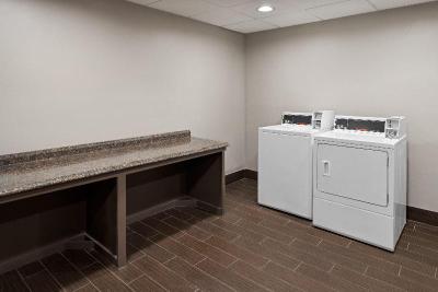 Holiday Inn Express and Suites Meriden