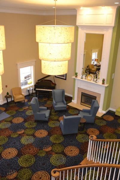 Holiday Inn Express and Suites Bloomington Normal