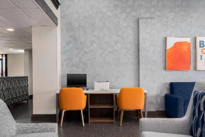 Holiday Inn Express and Suites Bentonville