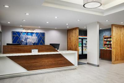 Holiday Inn Express and Suites Wheeling