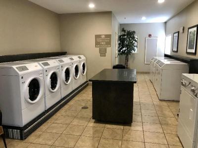 Candlewood Suites Bloomington Normal