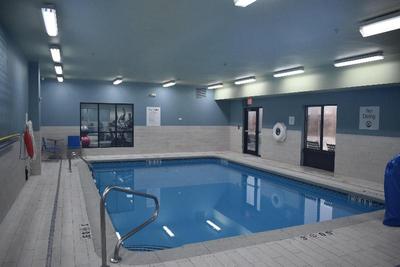 Holiday Inn Express and Suites McPherson