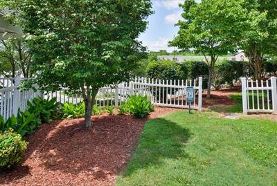 Holiday Inn Express and Suites Mooresville Lake No
