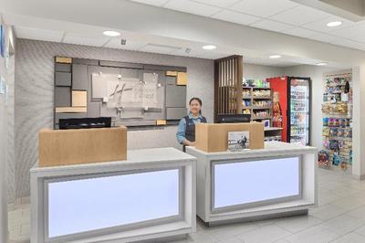 Holiday Inn Express and Suites Byron