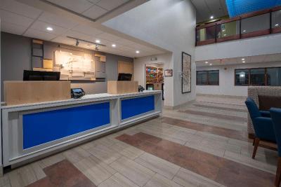 Holiday Inn Express and Suites Coon Rapids Blaine