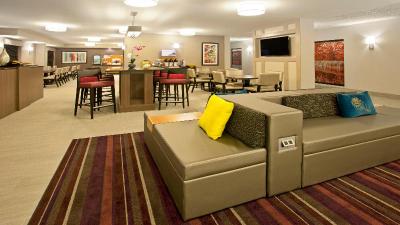 Holiday Inn Express & Suites Eden Prairie