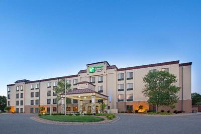 Holiday Inn Express & Suites Eden Prairie