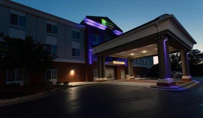 Holiday Inn Express & Suites Athens