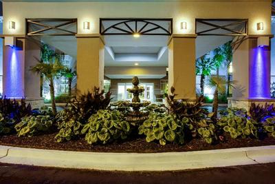 Holiday Inn Express and Suites Charleston Ashley P