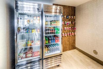 Holiday Inn Express and Suites Cleveland West West