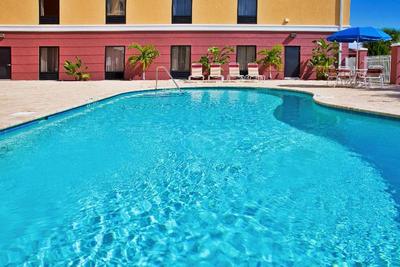 Holiday Inn Express and Suites Port Richey