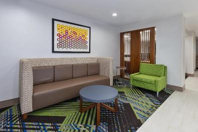 Holiday Inn Express & Suites Dayton South Franklin