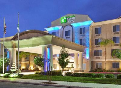 Holiday Inn Express Hotel & Suites River Park