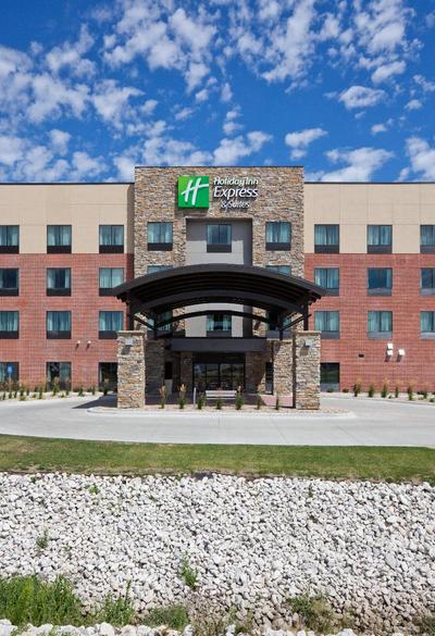 Holiday Inn Express and Suites Fort Dodge