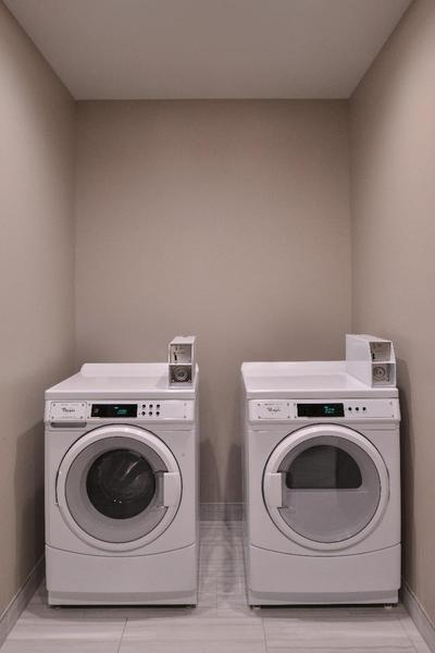 Holiday Inn Express and Suites Houston E Pasadena