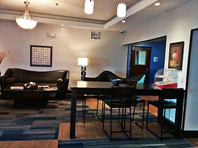 Holiday Inn Express and Suites Miami