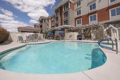 Holiday Inn Express & Suites Las Vegas SW