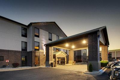 Holiday Inn Express and Suites Lebanon