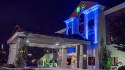 Holiday Inn Express and Suites Newton Sparta