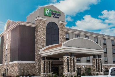Holiday Inn Express and Suites Oklahoma City South