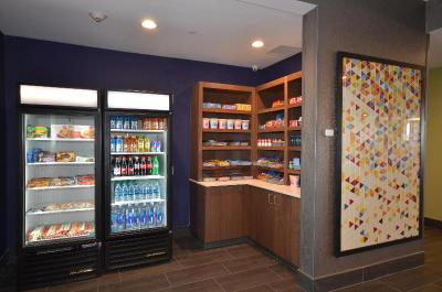 Holiday Inn Express and Suites Oklahoma City Mid A