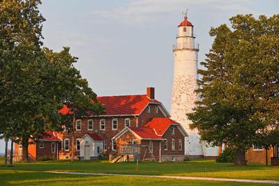 Holiday Inn Express and Suites Port Huron