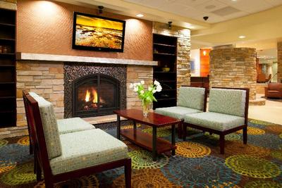 Holiday Inn Express and Suites Pittsburgh West Gre