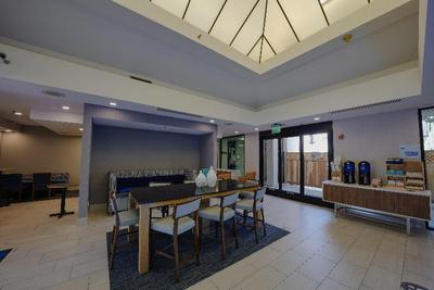Holiday Inn Express and Suites Santa Clara Silicon