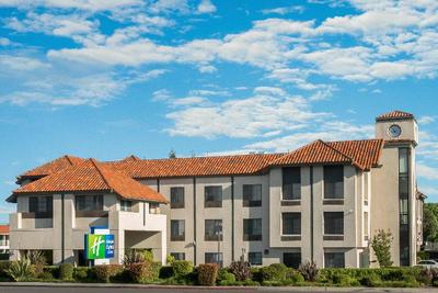 Holiday Inn Express and Suites Santa Clara Silicon