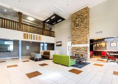 Country Inn & Suites by Radisson South Haven MI