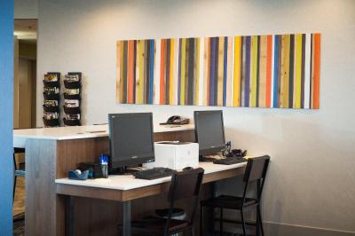 Holiday Inn Express and Suites Rock Falls