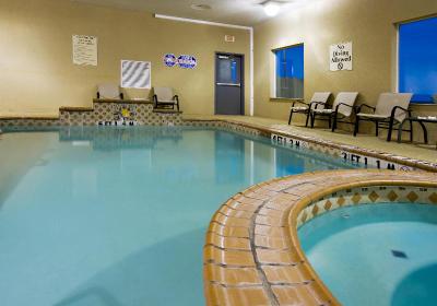 Holiday Inn Express & Suites Sweetwater