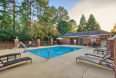 Holiday Inn Express and Suites Raleigh North Wake
