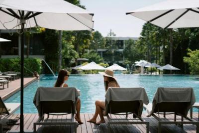 CasaBay Luxury Pool Villas