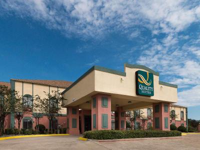 Quality Suites Austin