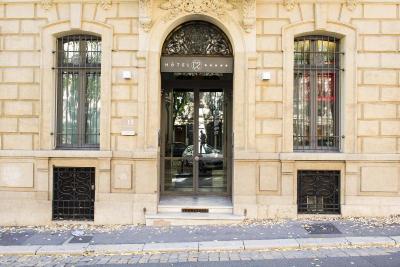 Hotel C2