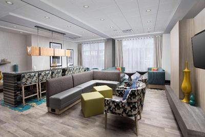 Hampton Inn Miami Airport East