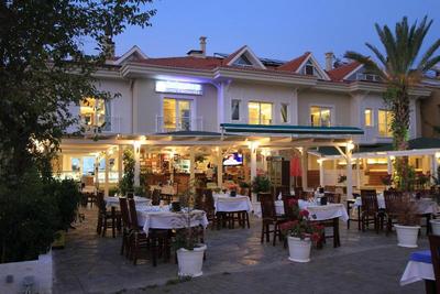Dedeminn Marina Hotel